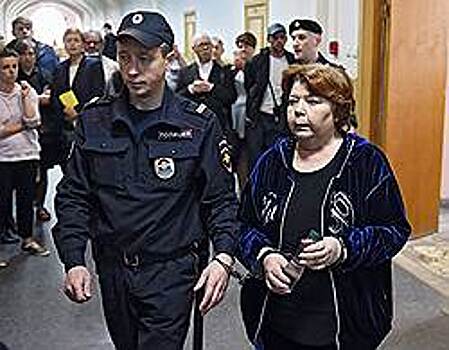 Экс-бухгалтер "Седьмой студии" дала показания против Серебренникова