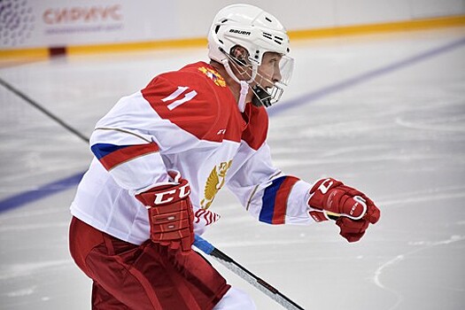 Путин сыграл в хоккей в Сочи