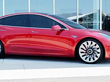 Илон Маск назвал дату выпуска первой Tesla Model 3