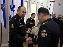Главком ВМФ наградил лучших штурманов флота