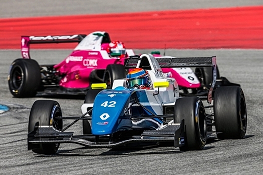 Formula Renault: Российские гонщики принимают участие в тестах Формулы Рено 2.0