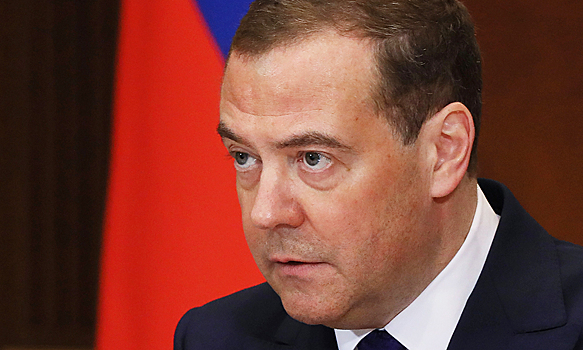Медведев заявил о начале новой холодной войны