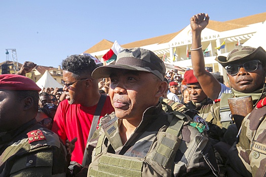 Президент переходного периода Мадагаскара вступит в должность 17 октября