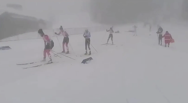Лыжницы, попавшие в завал на Спартакиаде учащихся: «Это был ужас, просто мясорубка. Трасса – каша, туман, ничего не видно буквально на 10 метров»