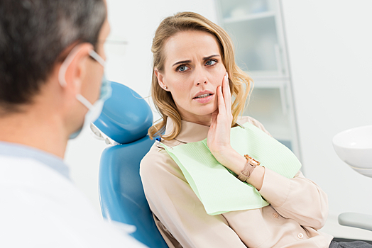 Стоматолог рассказал, о каких болезнях говорит боль в зубах