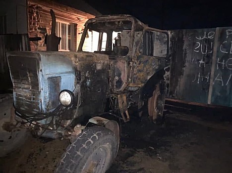 Житель Соль-Илецка подозревается в поджоге трактора из-за личной неприязни к владельцу