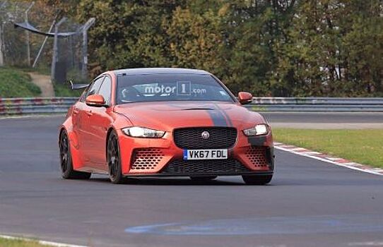Проект Jaguar XE SV 8 был замечен на Нюрбургринге