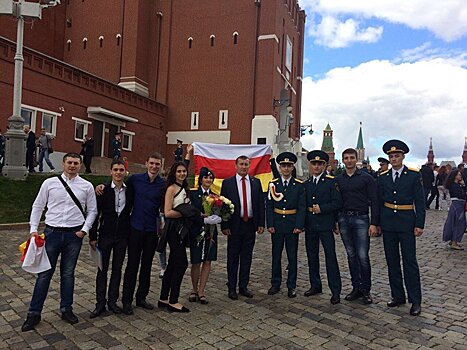 Выпускники из Южной Осетии получили дипломы академии МЧС России