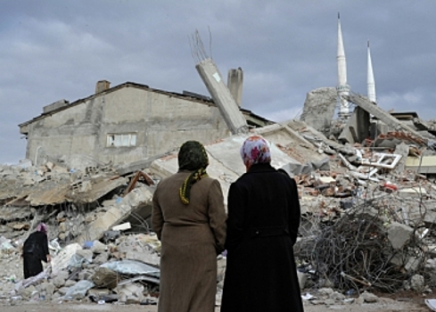 В Турции 39 человек стали жертвами землетрясения