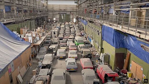 В Лондоне распродают возможно самую крупную коллекцию машин «из сарая» на сумму больше 102 миллионов рублей