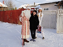 Корреспондент "РГ" примерила роль Снегурочки и пообщалась с новогодними волшебниками