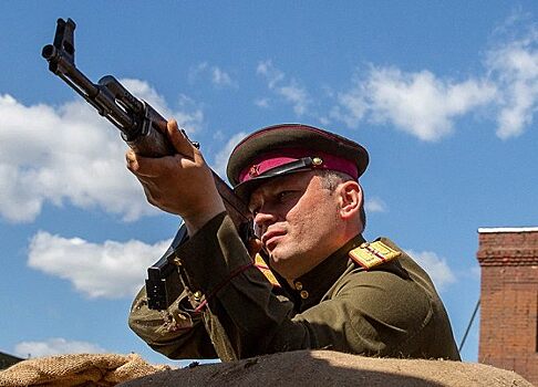 За что посадили в ГУЛАГ создателя «Калаша» Алексея Лютого