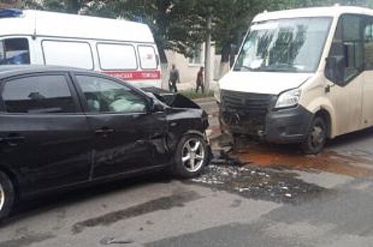 В Рязани произошло ДТП с автобусом и троллейбусом