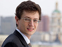 Рубль развеивает все прогнозы и оказывается намного более крепким, - Ярослав Лисоволик,главный экономист Евразийского банка развития