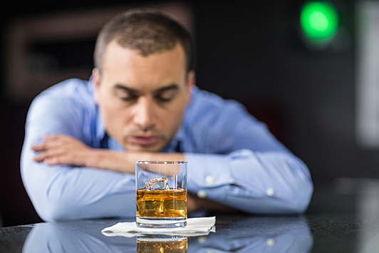 Нарколог поделился способом проверить себя на алкоголизм