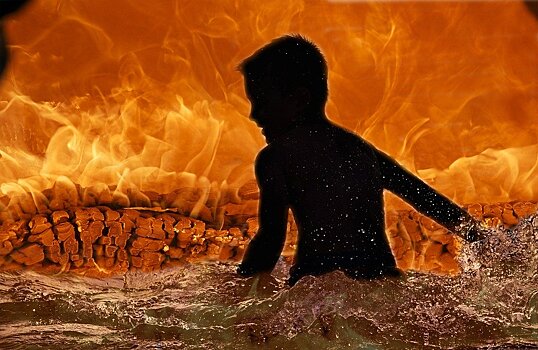 В Вологде наградили пятилетнюю девочку за спасение брата при пожаре