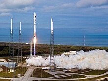 США запустили ракету Atlas с военным спутником