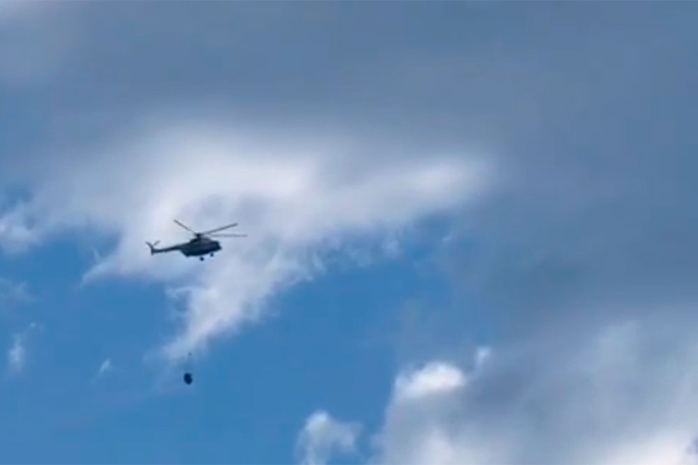 МЧС: Для тушения пожара в Алуште задействовали авиацию
