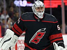 Вратарь «Каролины» Кочетков признан второй звездой дня НХЛ