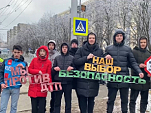 В Ставрополе «студенческий патруль» и автоинспекторы проводят адресную работу с пешеходами и водителями в местах концентрации ДТП