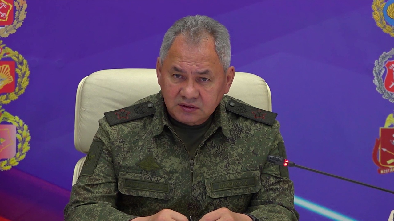 Шойгу отметил вклад Дюмина, Кожемяко и Кондратьева в помощь военным