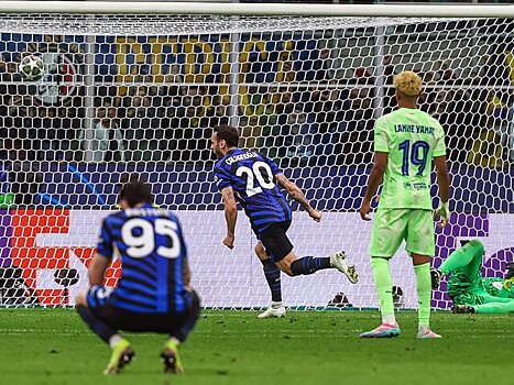 "Интер" победил "Барселону" в игре с семью голами и вышел в финал Лиги чемпионов