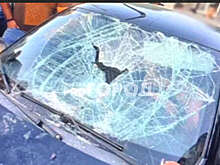 В Чебоксарах толпа мужчин избила таксиста и попала на видео