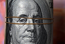 Финансист рекомендовал отказаться от накоплений в долларах