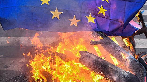 «Полное самоуничтожение»: Европу предупредили об угрозе ядерной войны