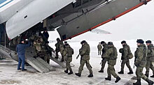 Российские миротворцы совместно с казахскими силовиками отбили аэропорт Алматы