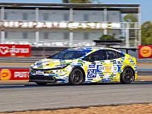 Toyota оснастила Prius гибридной установкой на углеродно-нейтральном топливе