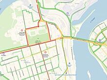 Крупная пробка образовалась из-за ДТП на Глазковском мосту в Иркутске