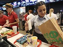 McDonald’s повысит зарплаты сотрудникам в России