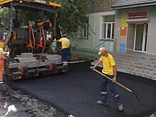 В Кирове продолжается благоустройство территорий возле спортшкол и поликлиник