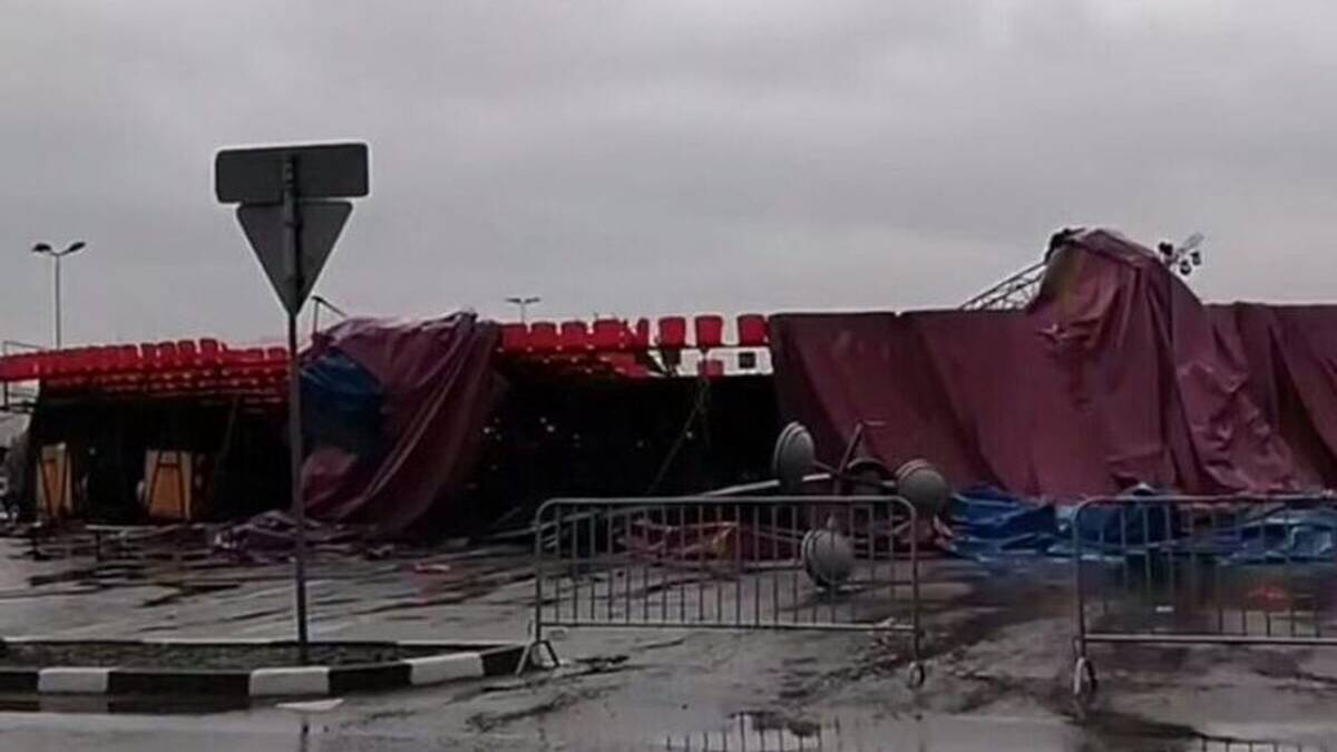 Купол цирка-шапито рухнул в Волгограде