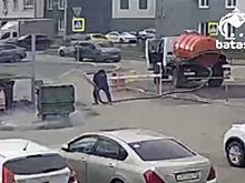 В Уфе водитель ассенизаторской машины затушил пожар фекалиями