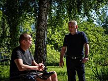 Курянин получил инвалидную коляску на аккумуляторе