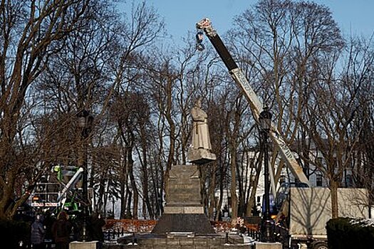 Власти Киева обратились в Минкульт по вопросу перезахоронения Ватутина