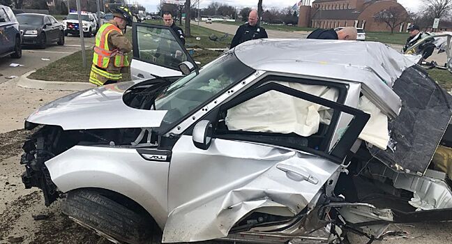 Kia Soul попал в серьезную аварию во время погони