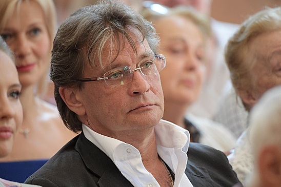 Домогаров признался, что потерял смысл жизни после смерти сына