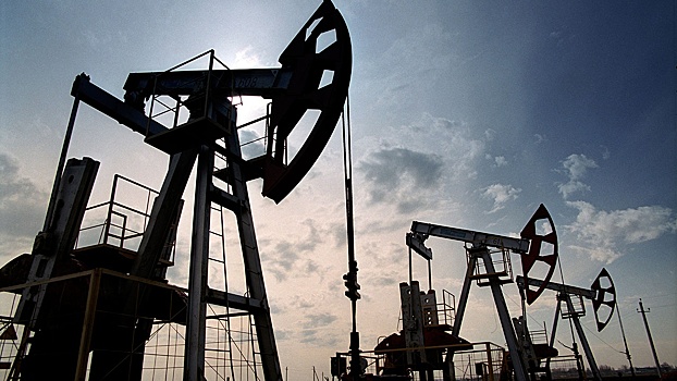 СМИ: Москва и Эр-Рияд достигли компромисса по добыче нефти