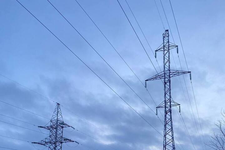 Жители украинского города перекрыли дорогу в знак протеста