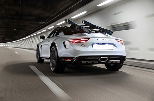 Купе Alpine A110 подготовили для поездок в горы