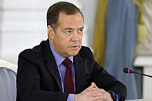 Медведев заявил, что в Европу проник призрак коммунизма