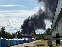 Мощный пожар вспыхнул на заводе в Дзержинске в Нижегородской области