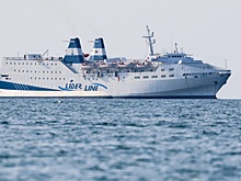 Паром из Трабзона с пассажирами двое суток стоит в море у порта Сочи