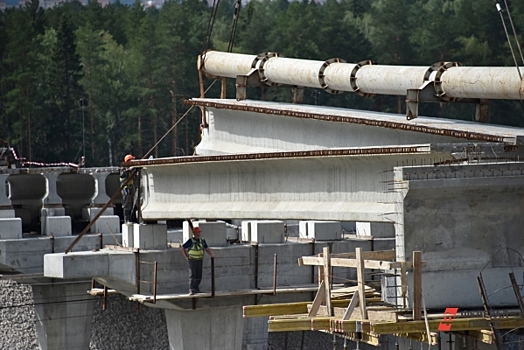 Под Рязанью начали монтаж свай нового моста через Оку