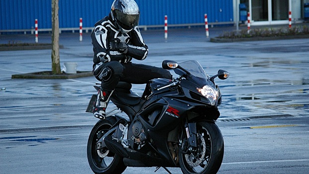 Депутат Хамзаев назвал мотоциклистов провокаторами