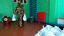 Военнослужащие ВС РФ доставили гуманитарную помощь в Терпеньевскую школу-интернат