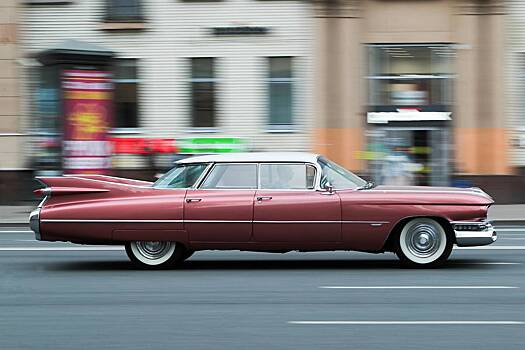 В центре Москвы Cadillac сбил пенсионерку